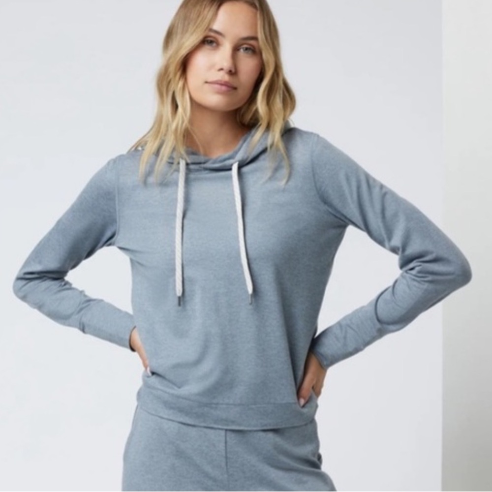 Vuori Women’s Halo Essential Hoodie